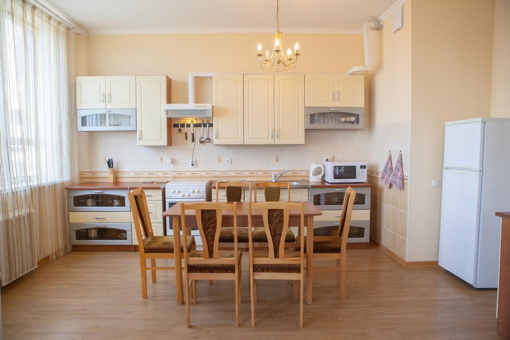 Apartment In 2 Min From Poznyaky Metro Station Kijów Zewnętrze zdjęcie